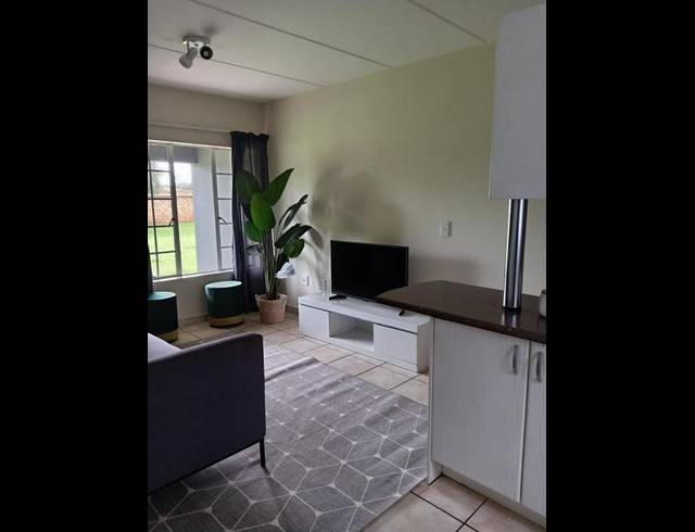1 BEDROOM APARTMENT FOR SALE IN COMET